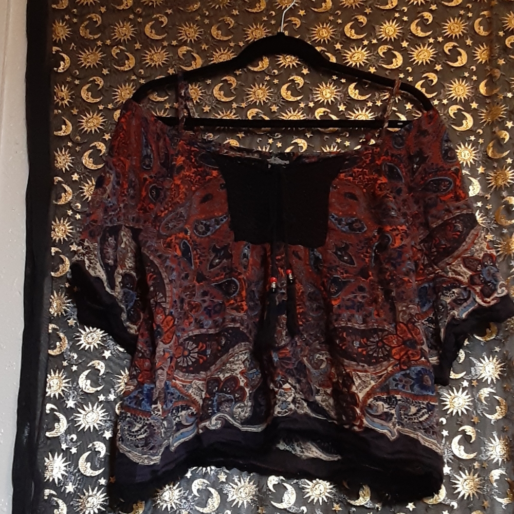 🍄Angie | Cold Shoulder Blouse🍄